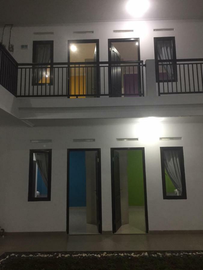 Rumah99 Jacarta Exterior foto