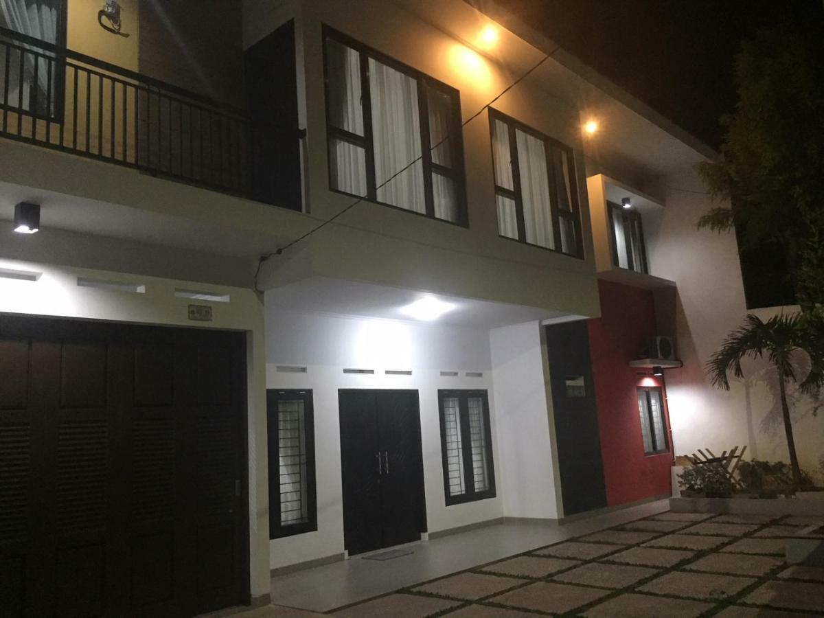 Rumah99 Jacarta Exterior foto